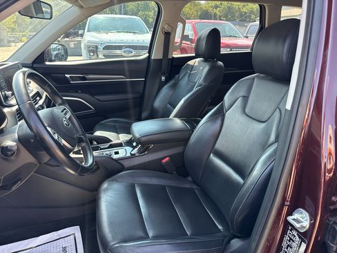 Used 2021 Kia Telluride S FWD image 14
