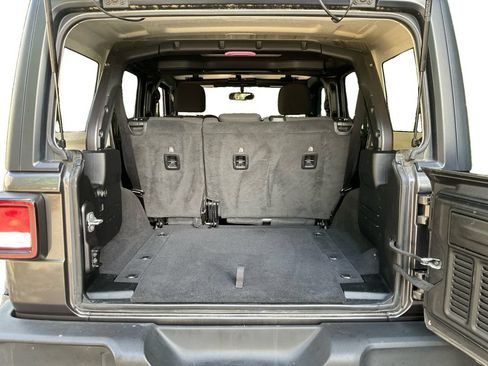 Used 2021 Jeep Wrangler Unlimited Sport AWD/4WD image 13