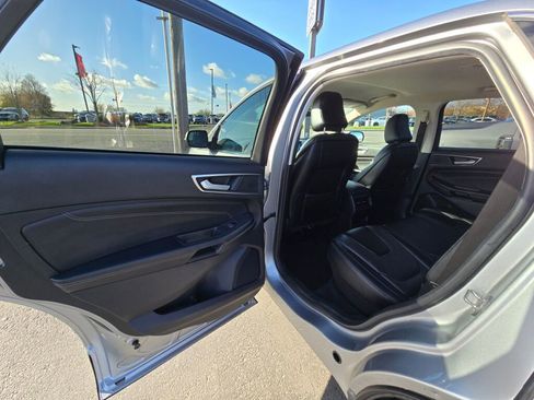 Used 2022 Ford Edge Titanium image 13