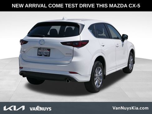 Used 2024 MAZDA CX-5 AWD 2.5 S w/ Preferred Package image 3