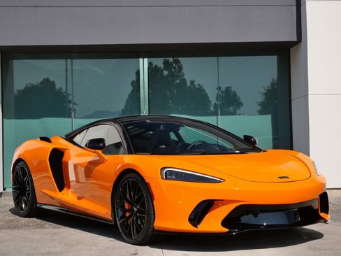 New 2026 McLaren GTS image 1