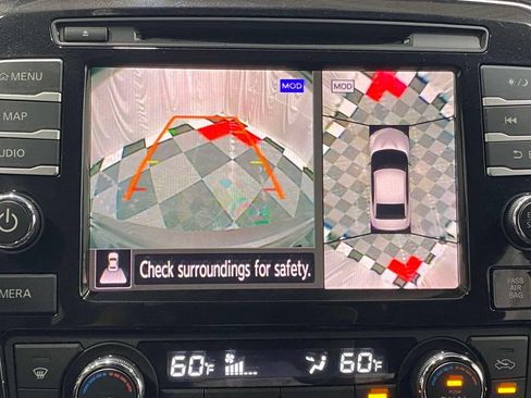 Used 2023 Nissan Maxima SR w/ Sport Mat Group FWD image 29