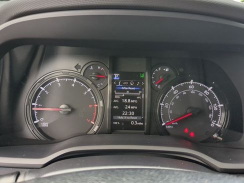Used 2024 Toyota 4Runner SR5 Premium w/ Moonroof Package AWD/4WD image 11
