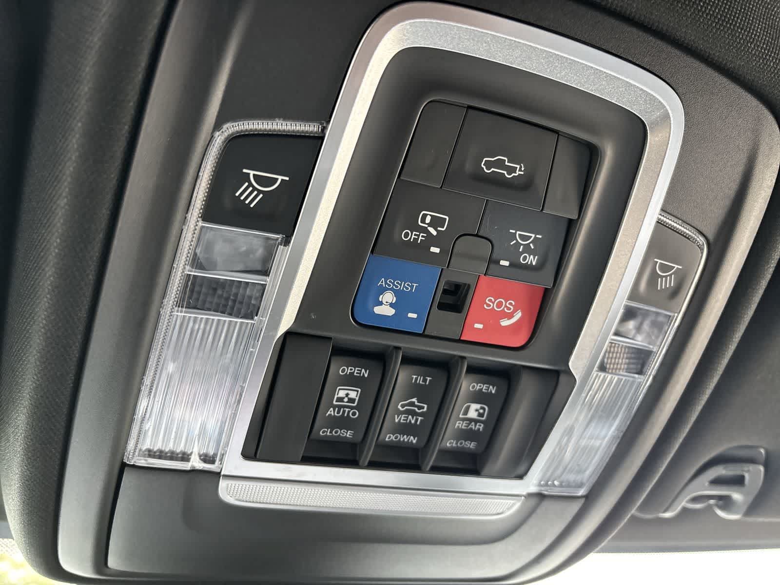 Used 2019 RAM 3500 Limited AWD/4WD image 25
