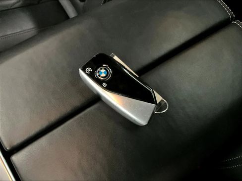 Used 2025 BMW X7 xDrive40i image 12