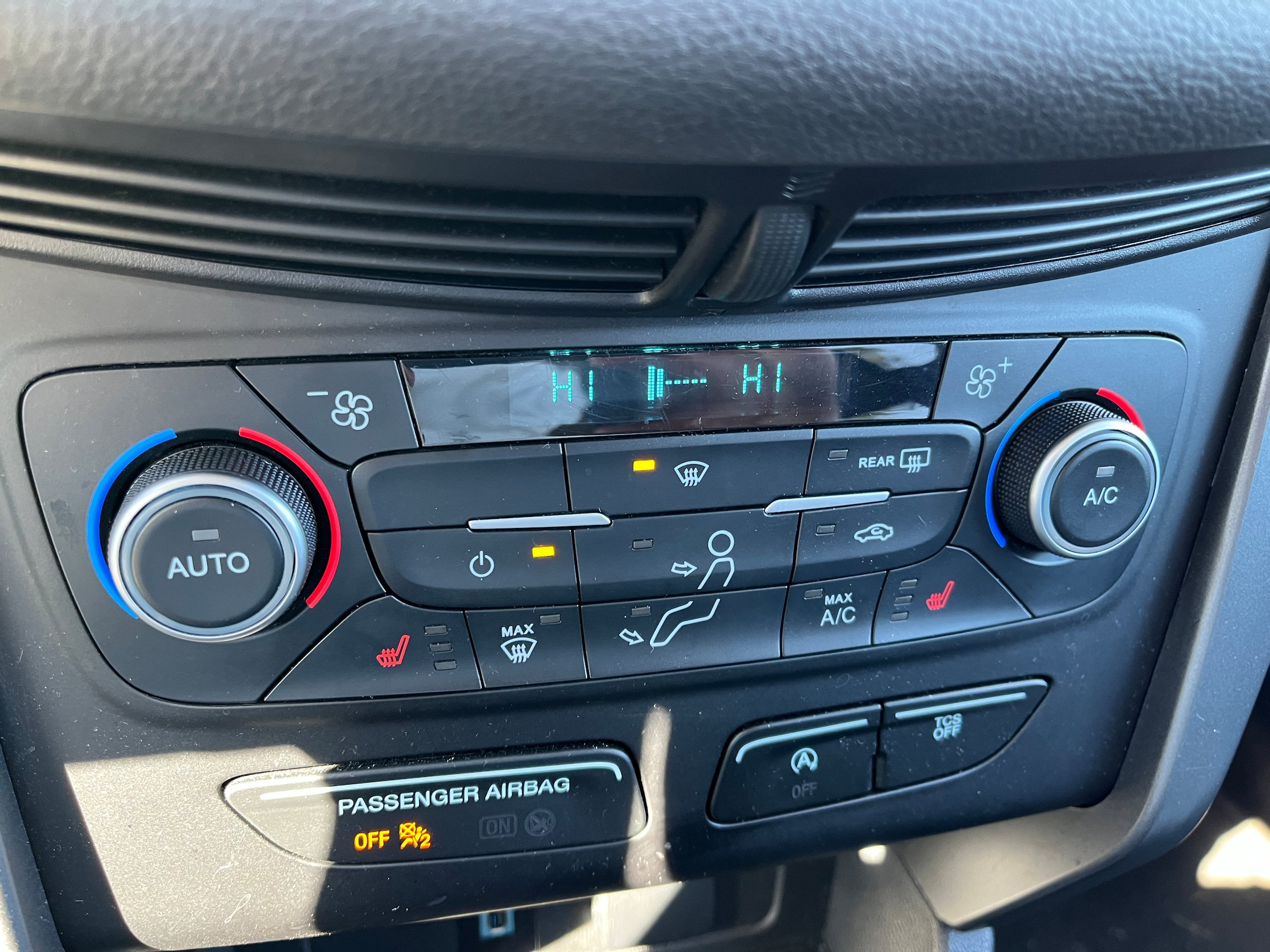Used 2018 Ford Escape SE AWD/4WD image 15