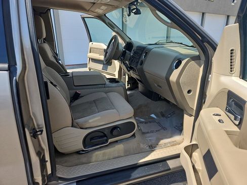 Used 2004 Ford F150 Lariat image 9