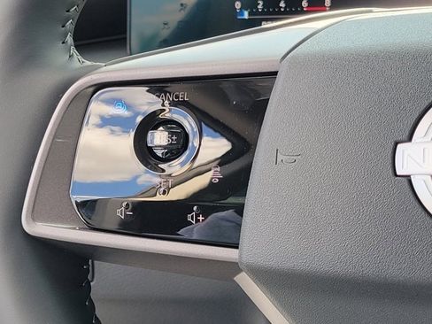 New 2025 Nissan Murano SV image 17