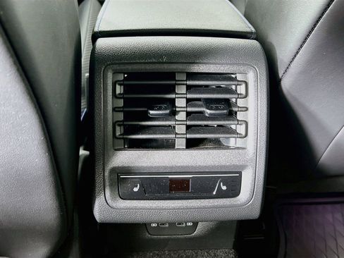 Used 2023 Volkswagen Golf R AWD/4WD image 25