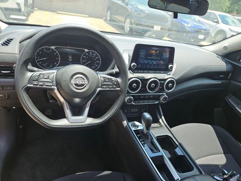 Used 2025 Nissan Sentra SV FWD image 16