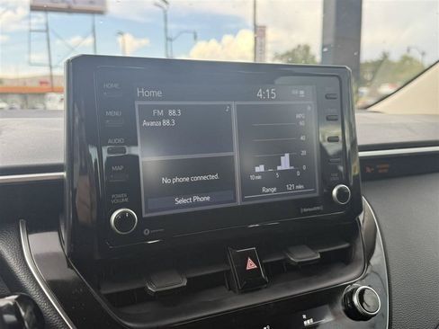 Used 2022 Toyota Corolla LE FWD image 18