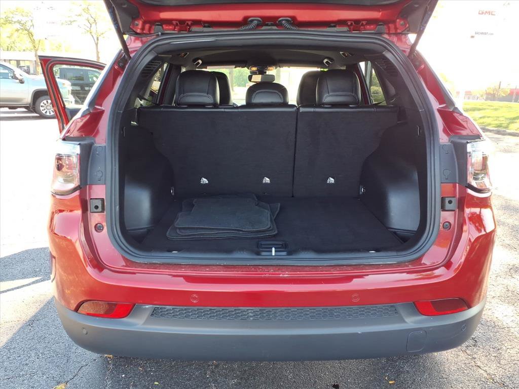 Used 2025 Jeep Compass Limited AWD/4WD image 30