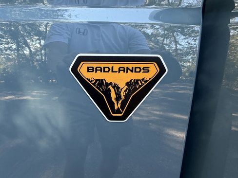 Used 2021 Ford Bronco Badlands image 27