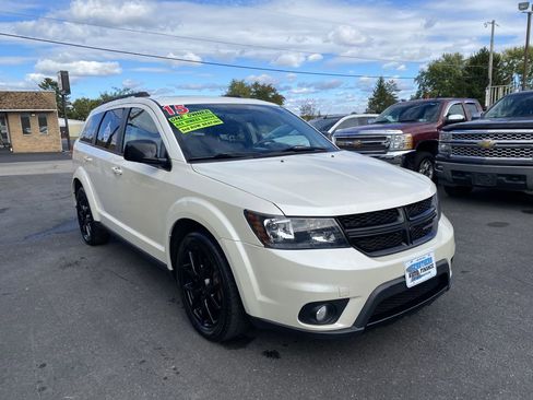 Used 2015 Dodge Journey SXT w/ Sun/Sound Group image 3
