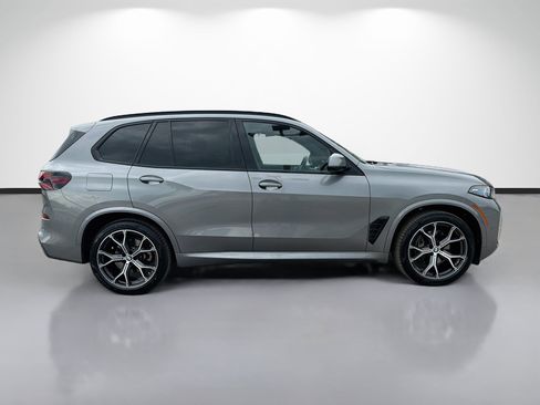 Certified 2024 BMW X5 xDrive40i w/ M Sport Package AWD/4WD image 2