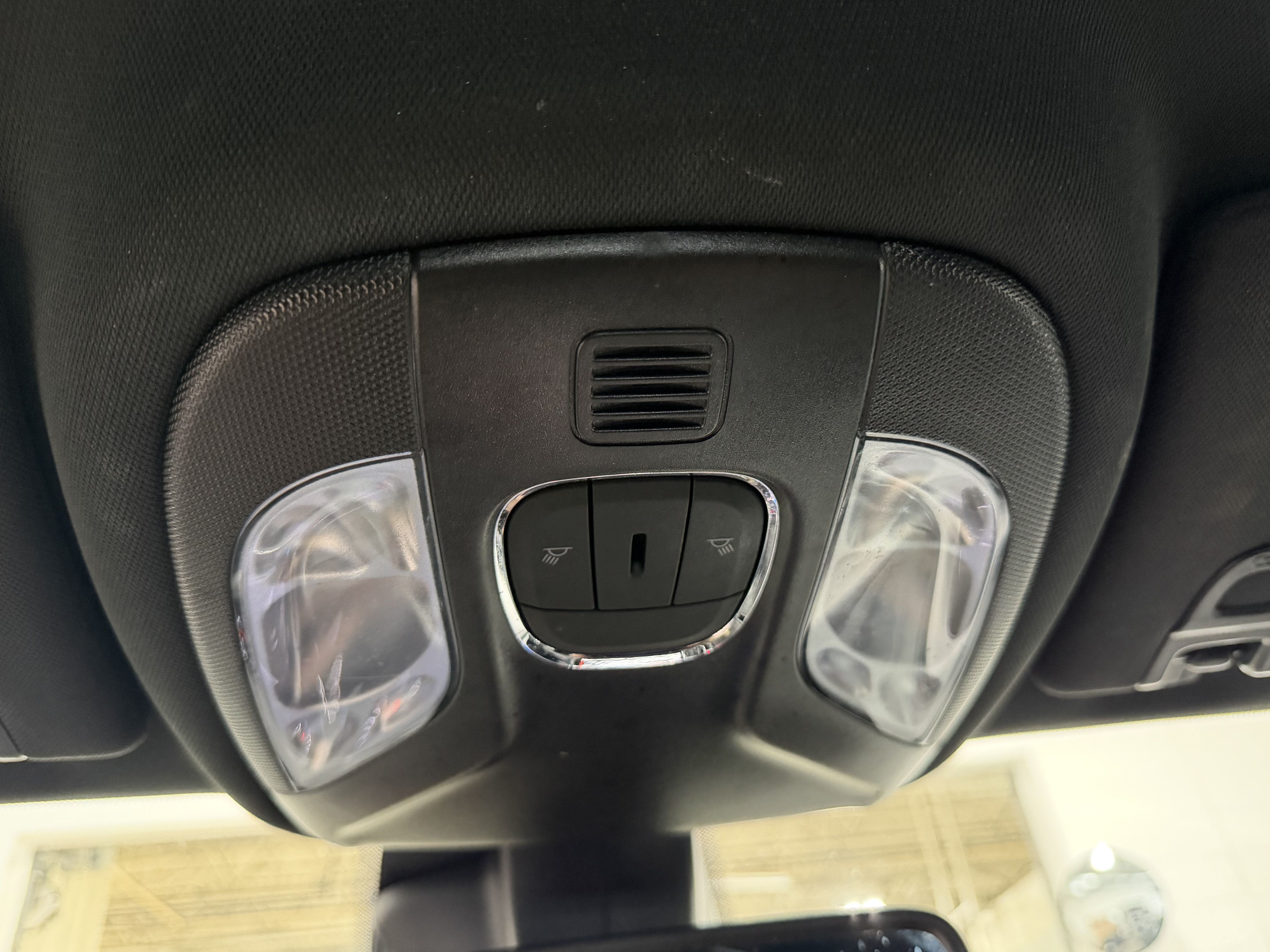 Used 2023 Jeep Compass Limited AWD/4WD image 13