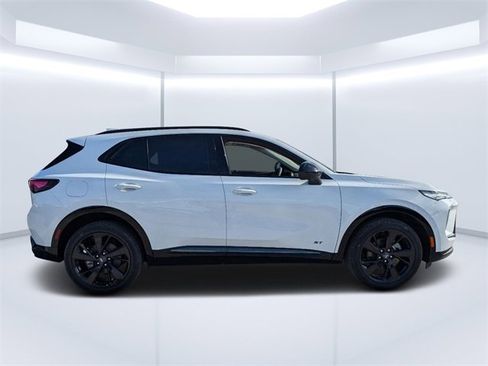 New 2025 Buick Envision Sport Touring image 3
