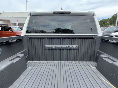 Used 2024 Toyota Tacoma TRD Sport RWD image 9