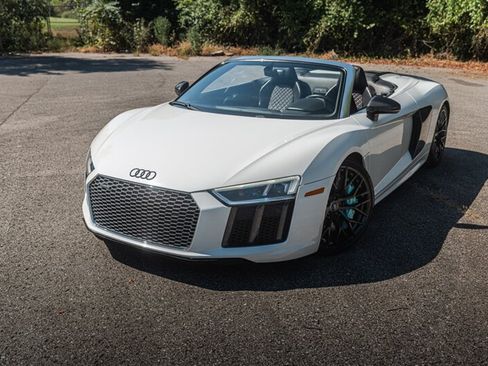 Used 2017 Audi R8 V10 AWD/4WD image 97