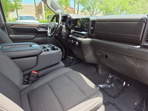 Used 2023 Chevrolet Silverado 1500 LT w/ Protection Package AWD/4WD image 14