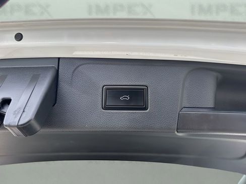 Used 2021 Volkswagen Atlas SEL image 29