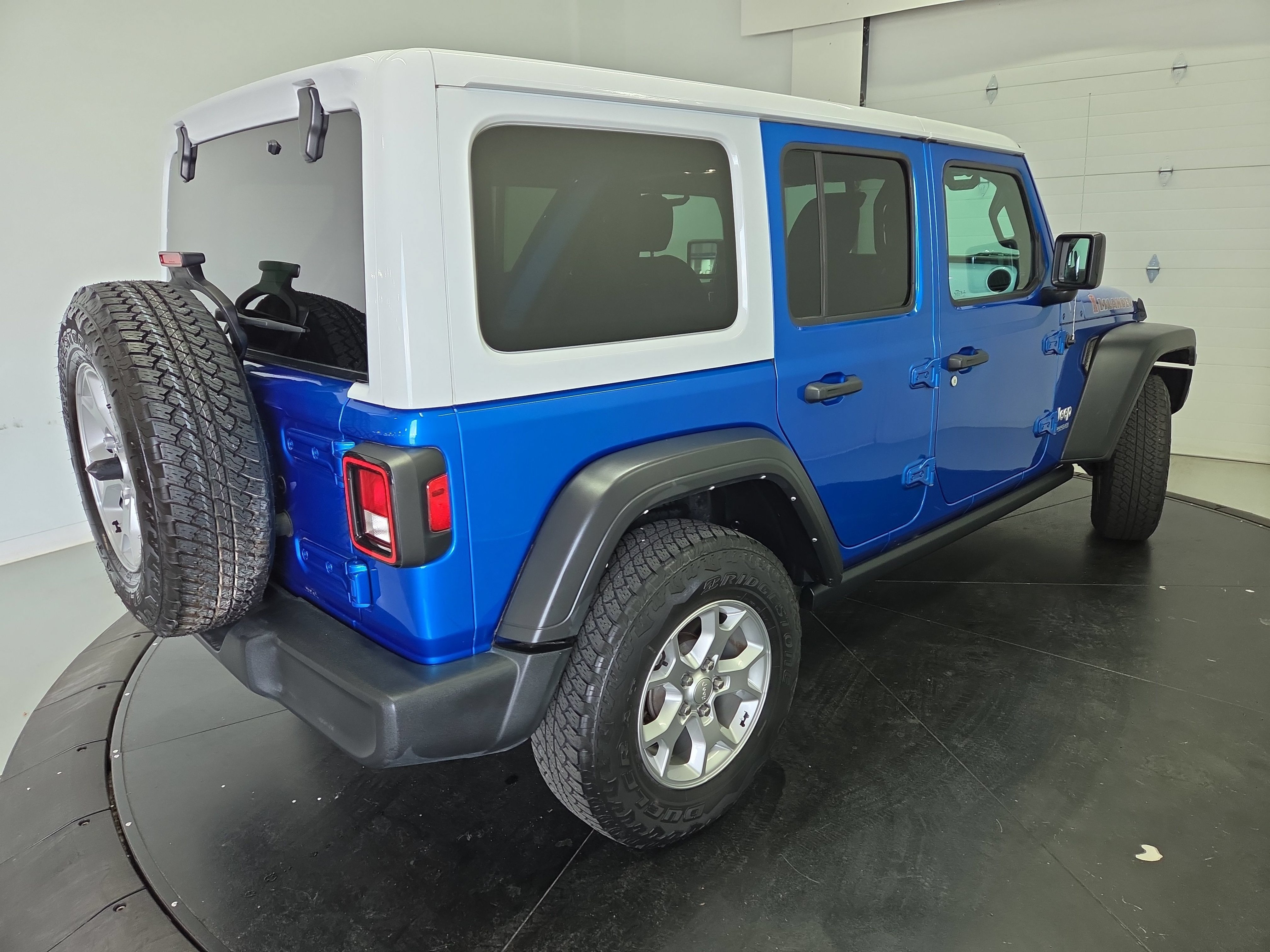 Used 2021 Jeep Wrangler Unlimited Sport AWD/4WD image 9
