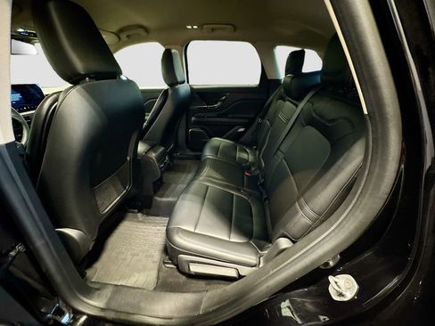 Used 2024 Lincoln Corsair AWD image 20