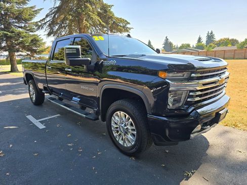 Used 2020 Chevrolet Silverado 3500 High Country w/ Z71 Off-Road Package image 9
