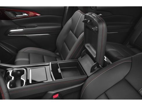 New 2027 Chevrolet Traverse RS w/ LPO, Floor Liner Package AWD/4WD image 34