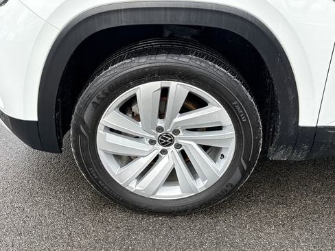 Certified 2023 Volkswagen Atlas Cross Sport SE image 10