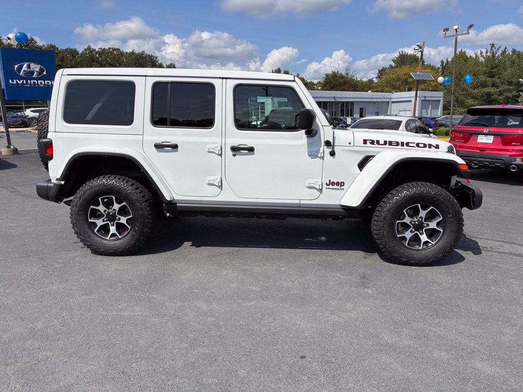 Used 2022 Jeep Wrangler Unlimited Rubicon AWD/4WD image 8