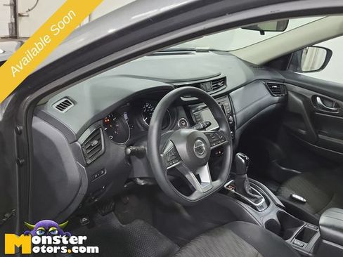 Used 2019 Nissan Rogue SV AWD/4WD image 11