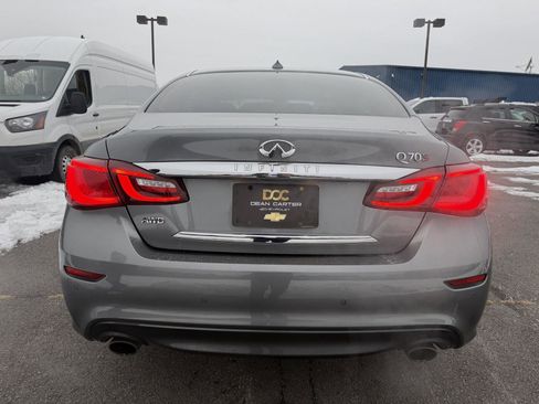 Used 2017 INFINITI Q70 3.7 w/ Technology Package image 6