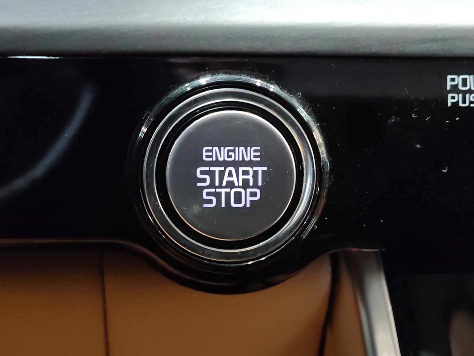 Used 2024 Kia Carnival EX FWD image 35