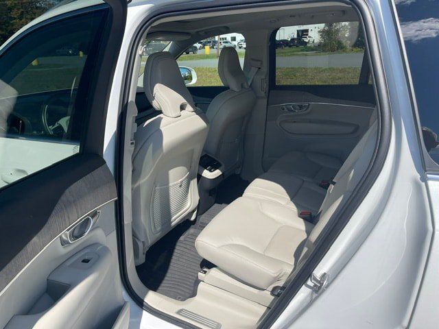 Used 2024 Volvo XC90 B5 Plus w/ Protection Package Premier AWD/4WD image 8