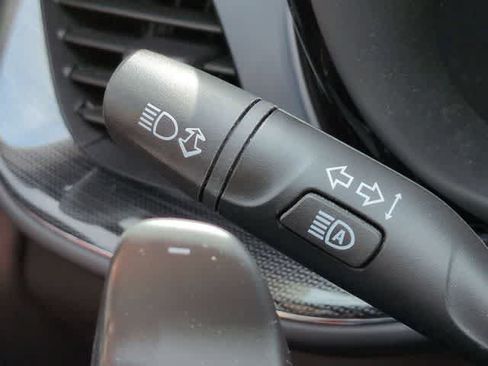 Used 2023 Buick Envision Essence w/ Sport Touring Package AWD/4WD image 28