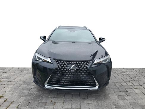 Used 2021 Lexus UX 200 w/ Accessory Package (Z1) FWD image 2