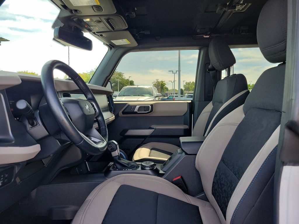 Certified 2022 Ford Bronco Wildtrak AWD/4WD image 18