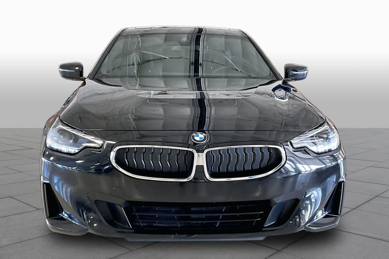 Used 2024 BMW 230i Coupe w/ Convenience Package RWD image 3