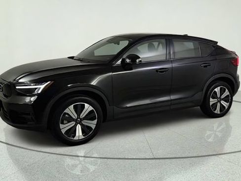 Certified 2023 Volvo C40 P8 Recharge Plus w/ Protection Package Premier AWD/4WD image 3