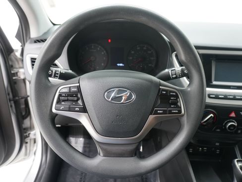 Used 2021 Hyundai Accent SE FWD image 15