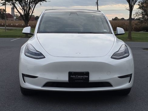 Used 2021 Tesla Model Y Long Range image 3