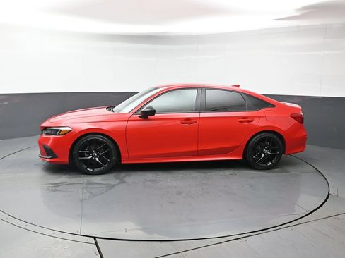 Used 2023 Honda Civic Sport image 2