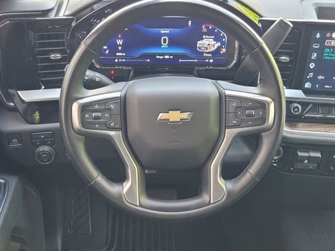 Used 2025 Chevrolet Silverado 2500 LT w/ Convenience Package AWD/4WD image 13