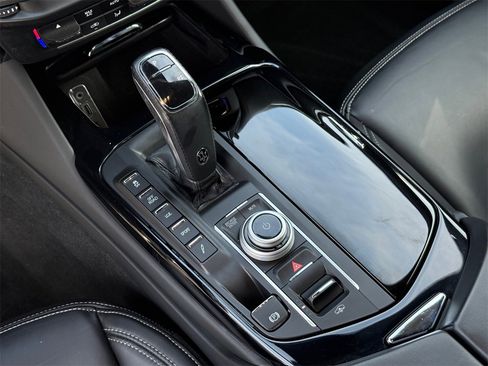 Certified 2023 Maserati Levante GT image 21