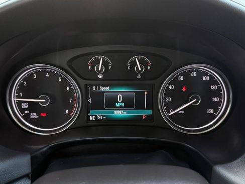 Used 2018 Buick Enclave Essence FWD image 57
