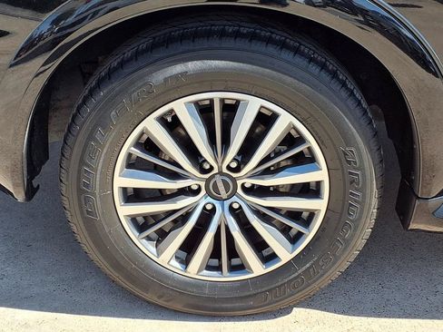 Used 2021 Nissan Armada SV w/ SV Appearance Package RWD image 10