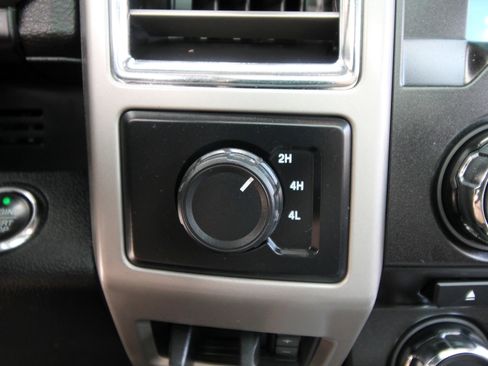 Used 2017 Ford F350 Lariat w/ Lariat Ultimate Package image 36