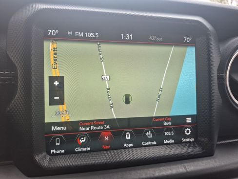 Used 2021 Jeep Wrangler Unlimited Sahara image 24