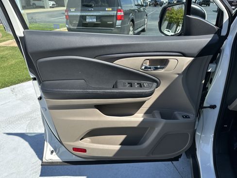 Used 2017 Honda Pilot EX-L image 14